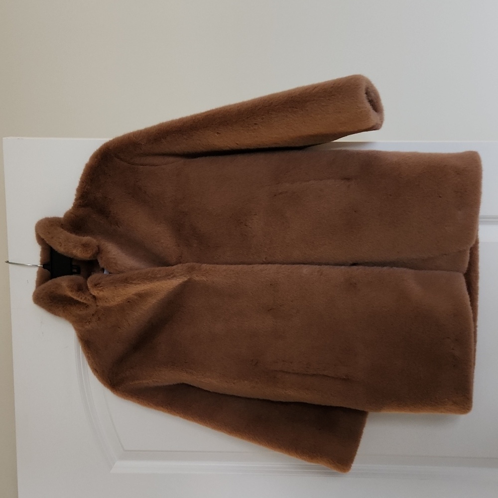 Girls faux fur coat
